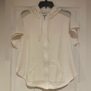 🔴3/$10🔴Victoria Sport size small white zip up